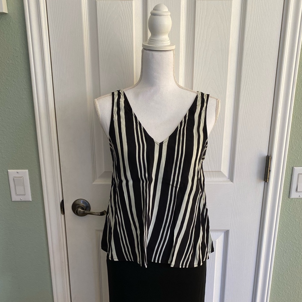 Sleeveless blouse